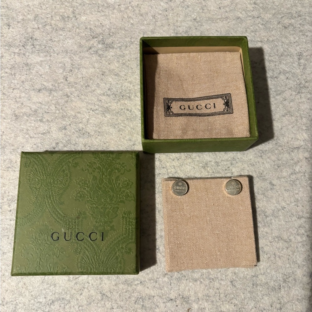 100% authentic Gucci Silver Logo Stud Earrings with Box and dust bag